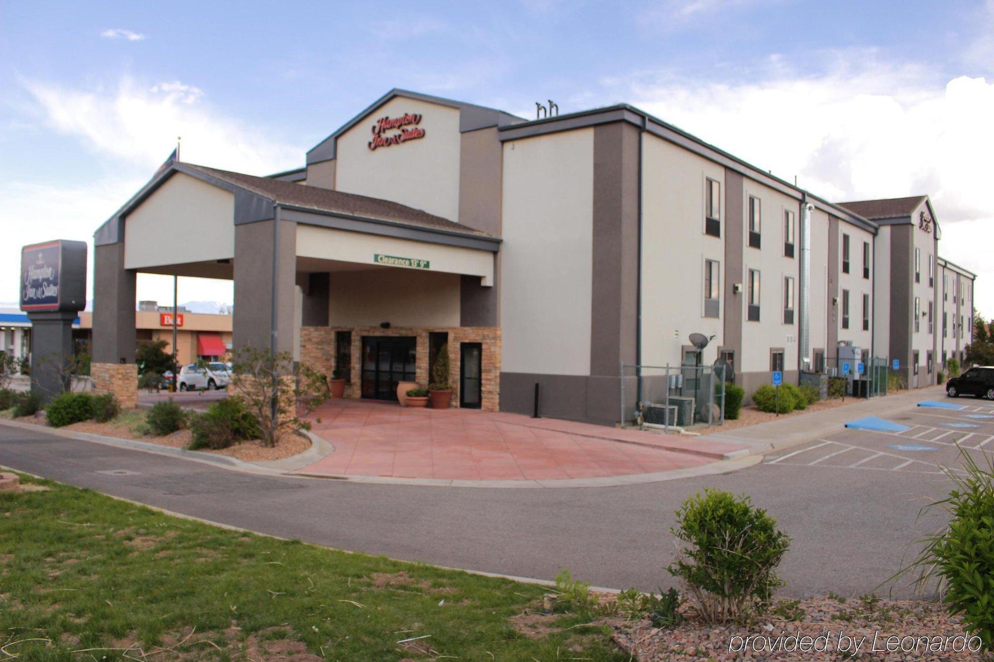 Hampton Inn & Suites Los Alamos Exterior photo